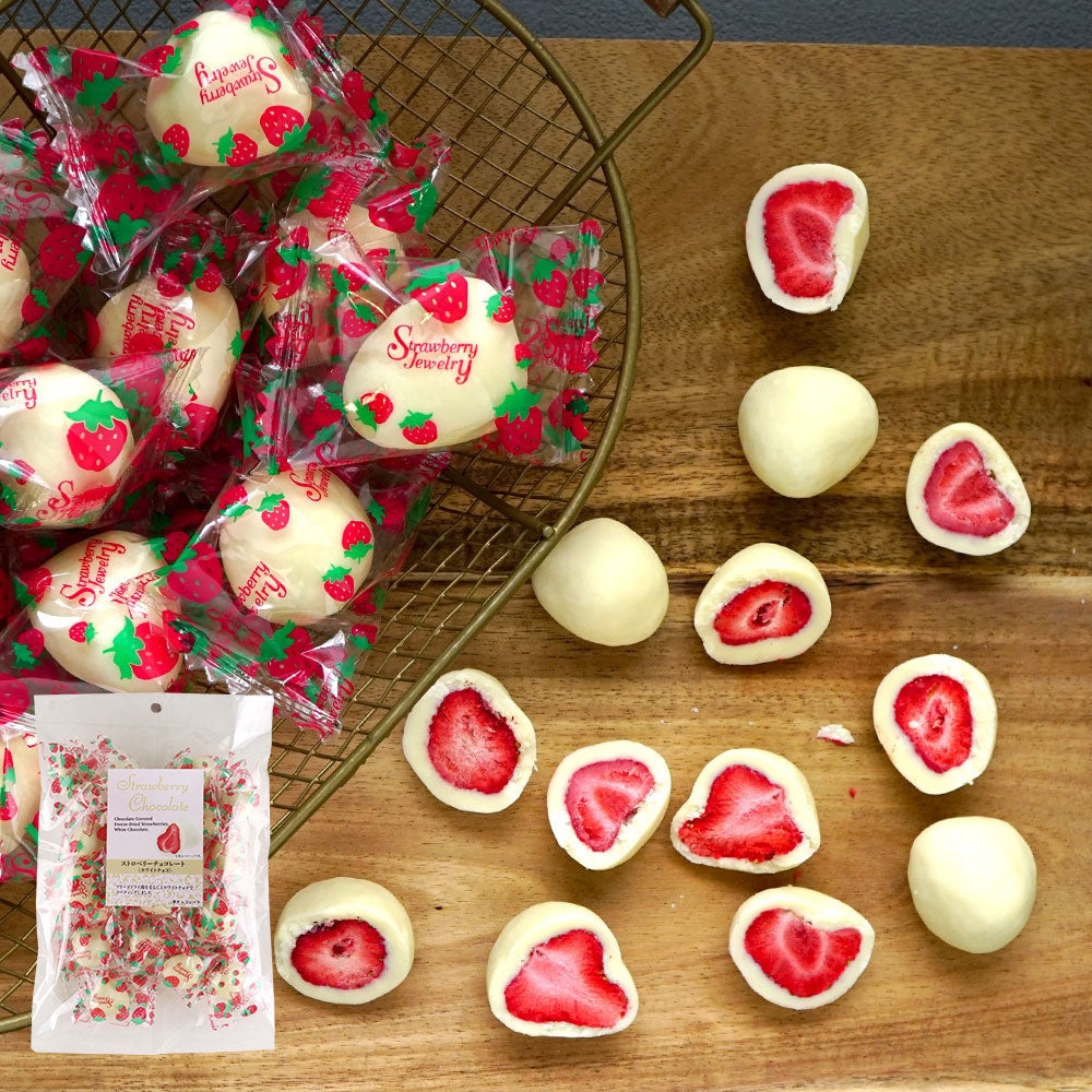 春日堂フリーズドライストロベリーホワイトチョコ 145g | 成城石井.com